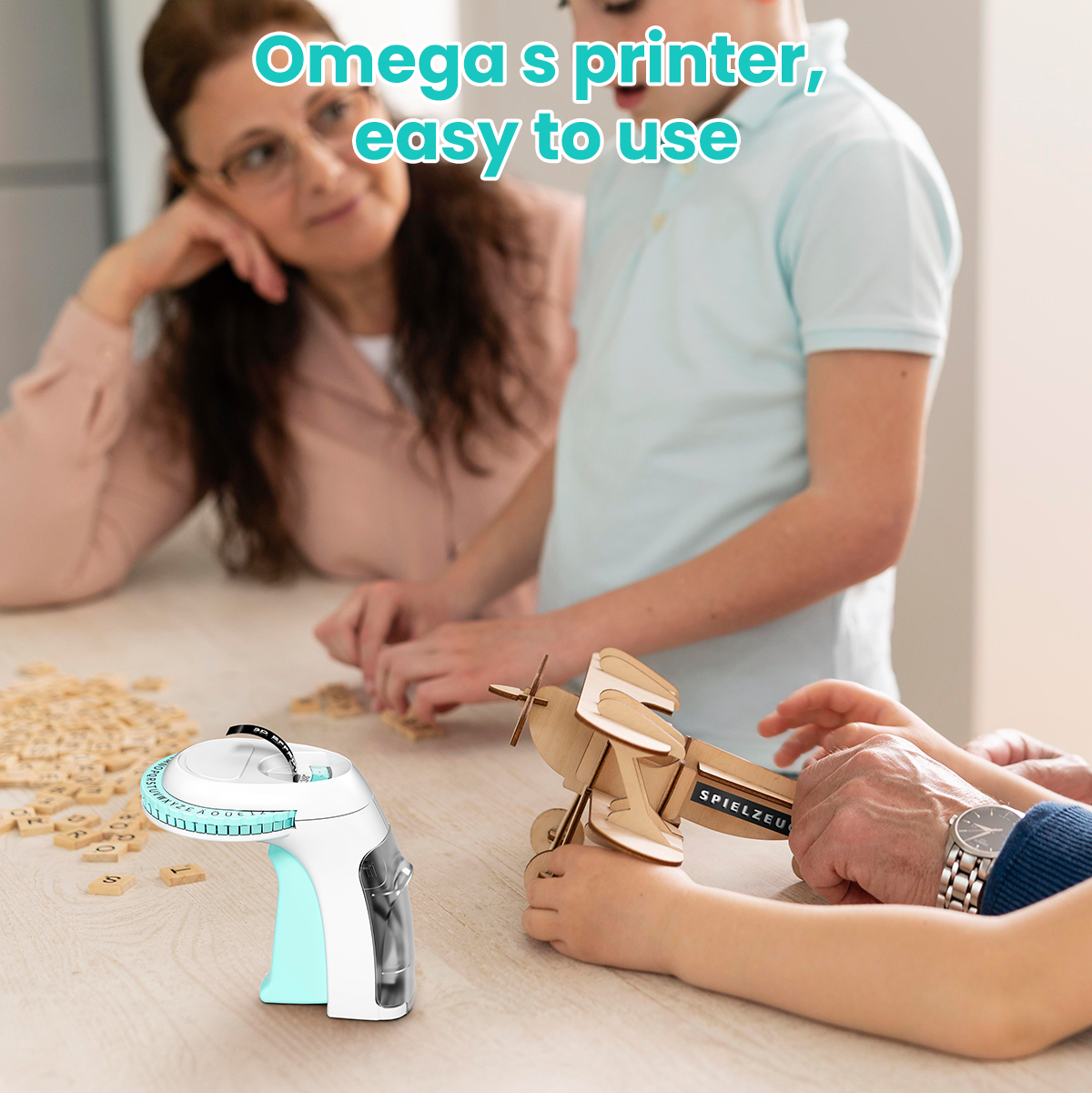 Volengo Omega S Embossing Label Maker, Portable Handheld Retro Label Embosser, Green Manual Embossed Label Maker with 5 Rolls of 9mm Black Embossing Tape, Suitable for The Elderly and Children